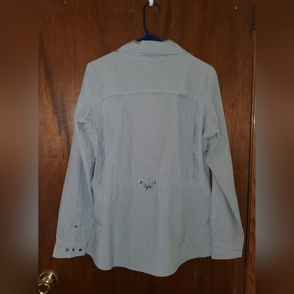 Duluth Trading Sol Survivor Sun Protection Shirt Sz Medium - Picture 3 of 3